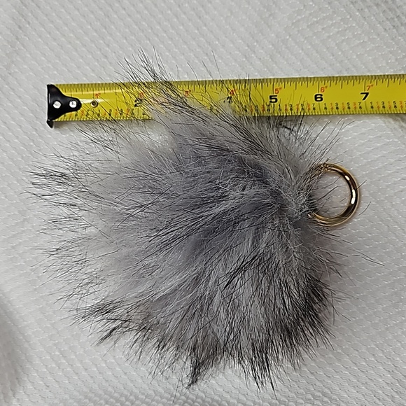 FAUX FUR BALL KEY CHAIN / BAG CHARM IN GREY & BLACK - Picture 6 of 7
